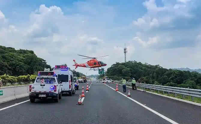 扎赉特旗高速公路汽车救援案例